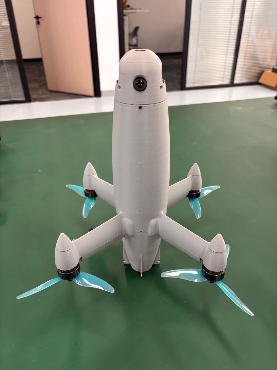 AMIRTECH VTOL prototip — pervane detayı